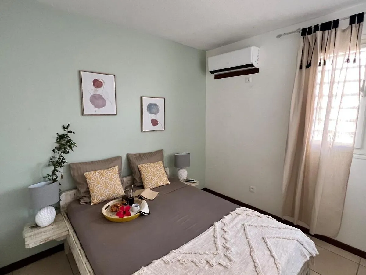 Apartman Maison Creole Avec Piscine Ilet Madame Le Robert Martinique